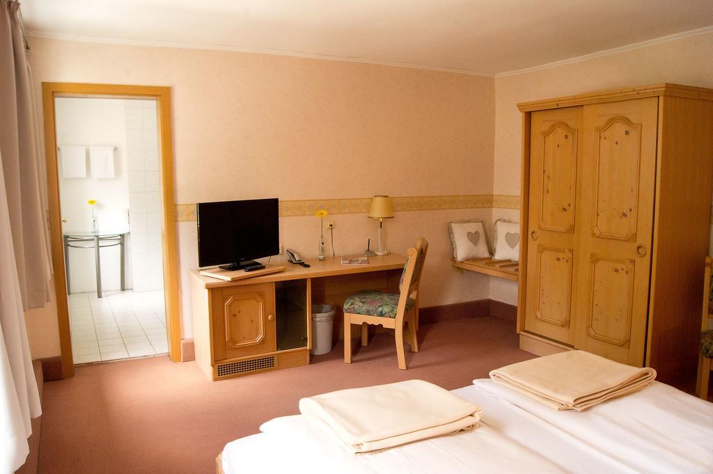 Hotel Garni Promenade Weißenhorn Εξωτερικό φωτογραφία